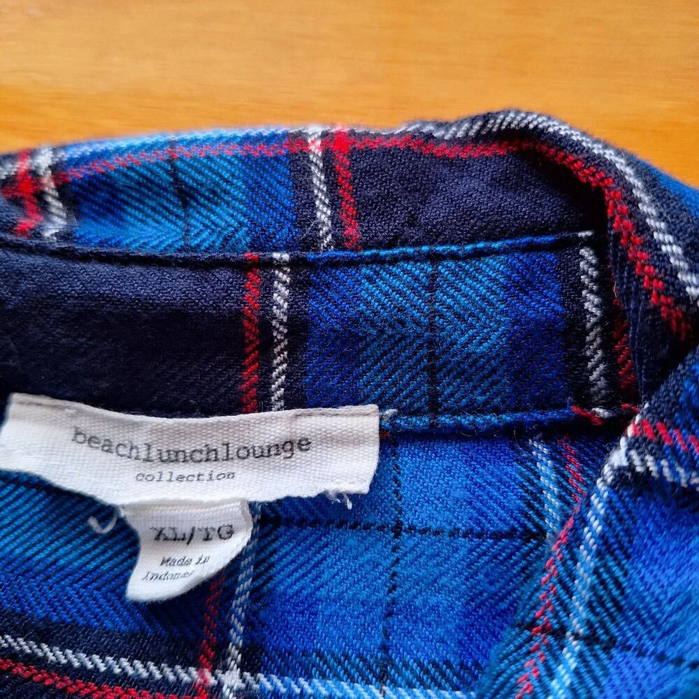 Beachlunchlounge Navy Blue Red White Plaid Button-Up Top - Picture 7 of 7